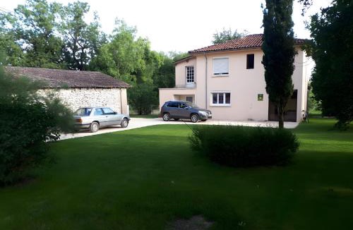 Pern House | Gite Chez Jeanne