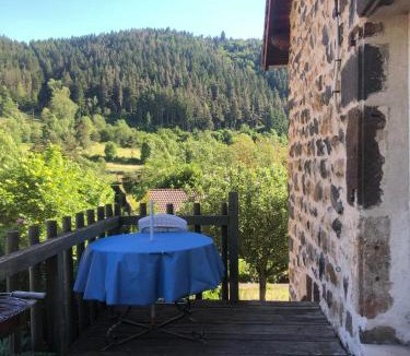 Goudet House | Gite Dans Un Village De Caractère