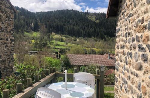 Goudet House | Gite Dans Un Village De Caractère