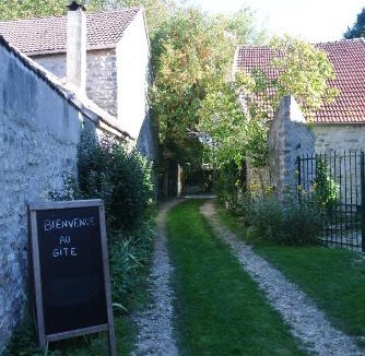 Villeneuve-sur-Auvers House | Gite de Charme