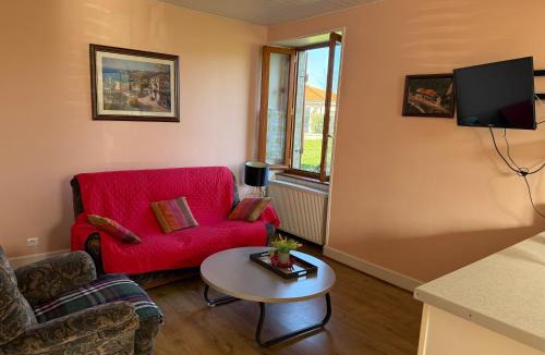 Sauviat House | gite de Sauviat 25 chemin du grand Pacher le bourg de Sauviat 63120