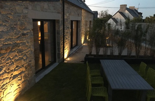 Santec House | Gîte de Ty Nevez, Brittany (Santec) spa, 300 m from the beach.
