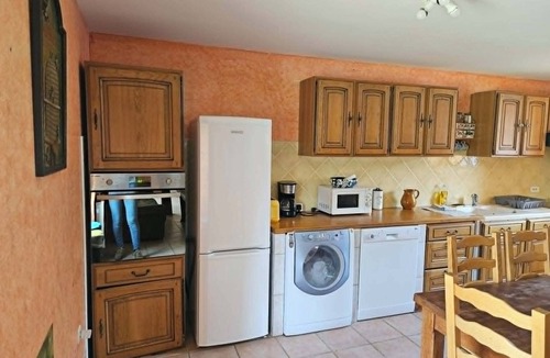 Montierchaume House | GITE DES ABEILLES, a cottage in the Berry region that sleeps 9
