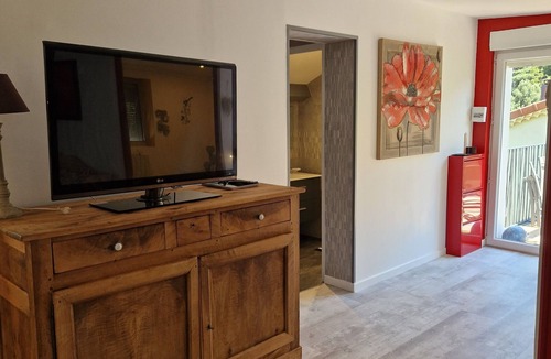 Asperjoc Apartment | Gite Entièrement Neuf, en Pleine Nature, en Bordure de la Rivière