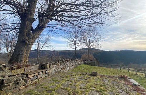 Le Monastier-sur-Gazeille House | Gite Entierement Renové Avec vue sur la Vallée de la Gazeille