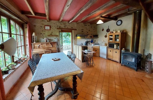 Chammes House | Gite Sainte-Suzanne-et-Chammes, 2 bedrooms, 4 persons