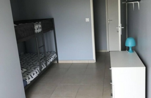 Lapenche House | Gîte/Grande maison quietly sleeps 14 with private pool