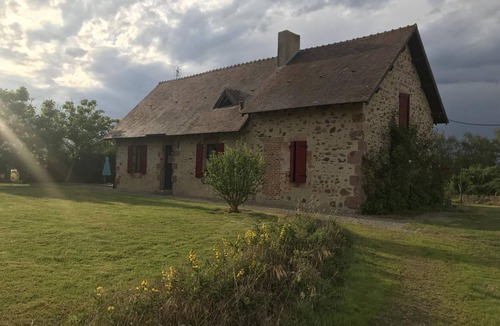 Haut-Bocage Cottage | Gite Haut-Bocage-Maillet, 4 bedrooms, 10 persons