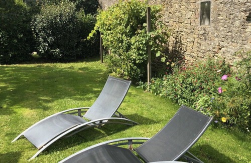 Berric Apartment | Gîte in Breton Longères 15 km from the beaches of the Gulf of Morbihan.