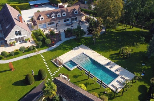 Samoreau House | Gite Jade - Four Bedroom House, Sleeps 8