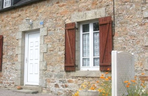 Plounevez-Moedec House | GITE La CORBEILLE 6 People with POOL