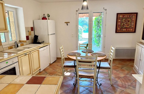 Villedieu Apartment | Gite Le Murier 4 persons, swimming pool and garden in Villedieu en Provence !