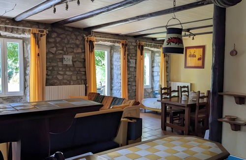 Lesperon Apartment | Gite 'Le Tilleul' – Private Terrace & Large Garden, Mild Summer Climate