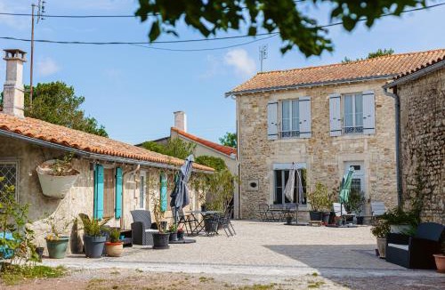 Marennes House | Gite les Cigognes
