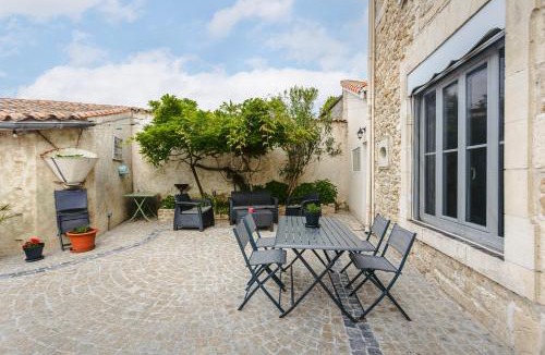Marennes House | Gite les Cigognes