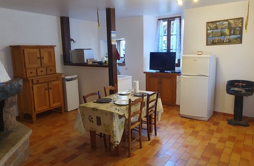 Saint-Chely-du-Tarn Cottage | Gite "Les Osiers", GT 31, sleeps 4 Saint Chély Du Tarn.
