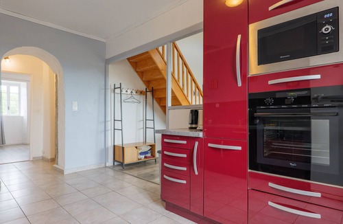 Chauzon Apartment | Gîte “Les Traverses” with Shared Pool, Wi-Fi, and Air Conditioning