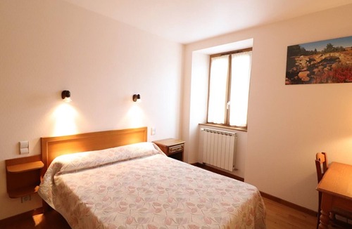 Lieutades Cottage | Gite Lieutadès, 2 bedrooms, 4 persons