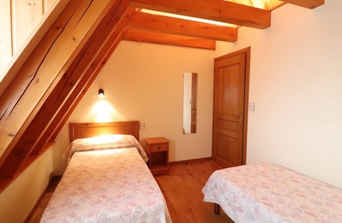Lieutades Cottage | Gite Lieutadès, 4 bedrooms, 8 persons