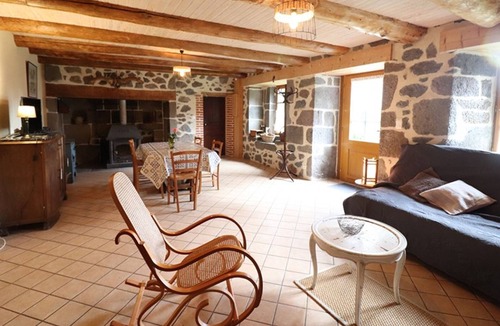 Chastel-sur-Murat Cottage | Gite Murat-Chastel-sur-Murat, 1 bedroom, 4 persons