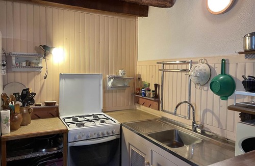 Noyant-d'Allier Cottage | Gite Noyant-d'Allier, 3 bedrooms, 9 persons