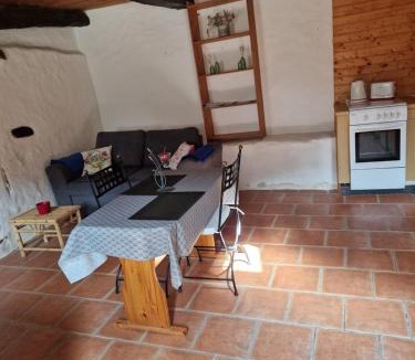 Laniscat Apartment | Gite rustique en Centre Bretagne