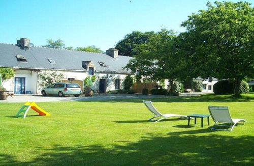 Moustoir-Remungol Cottage | Gite sleeps 6 - heated indoor swimming pool