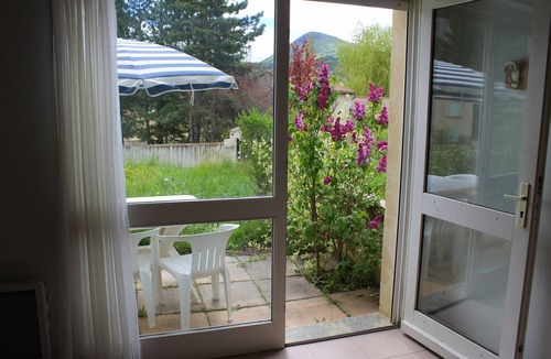 Sederon Cottage | Gite + terrasse 4 persons, Drôme Provençale, small shops in the village