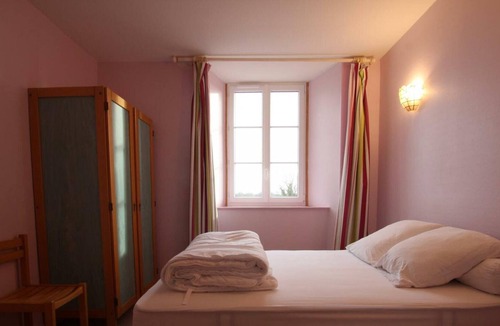 Teurtheville-Hague Cottage | Gite Teurthéville-Hague, 2 bedrooms, 5 persons