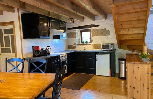 Plounerin House | Gite - typisch bretonisches Bauernhaus mit Pool by Interhome
