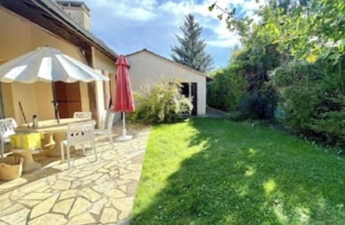 Cherveix-Cubas Villa | Gîte with indoor swimming pool and Jacuzzi