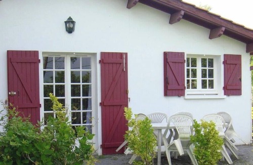Jaxu House | Gîte with swimming pool and mountain views near Saint-Jean-Pied-de-Port