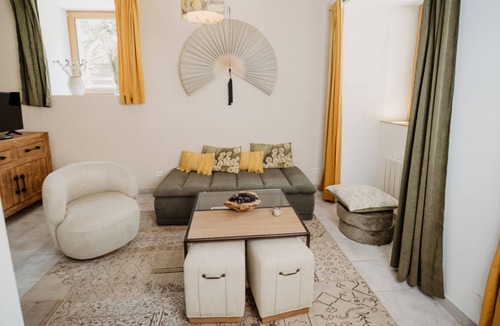 Pluvigner Cottage | Gîtes du moulin de Kerdavid with heated swimming pool between sea and countryside