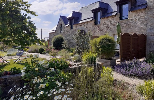 Guidel Apartment | Gites in a typical Breton farmhouse close to beaches and station