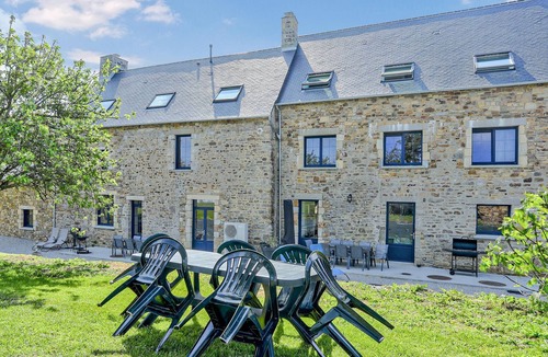 Fierville-les-Mines House | Gorgeous home in Fierville-les-Mines