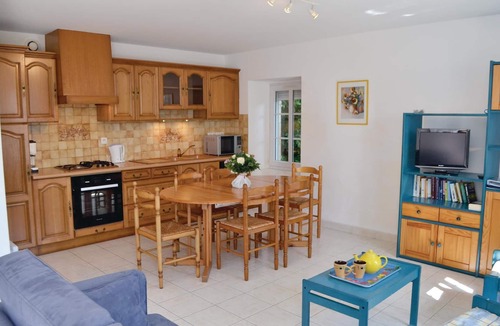 Carnac House | Gorgeous home in Carnac with kitchen