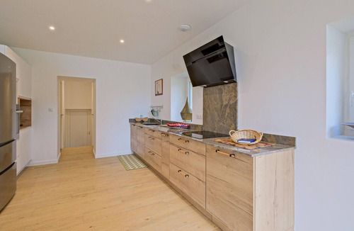 Gans House | Gorgeous home in Gans with kitchen