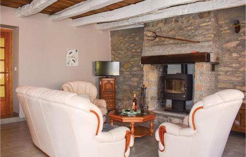 Le Cambout House | Gorgeous Home In Le Cambout With Wifi