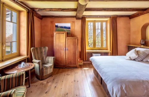 Marchamp House | Goute la vie
