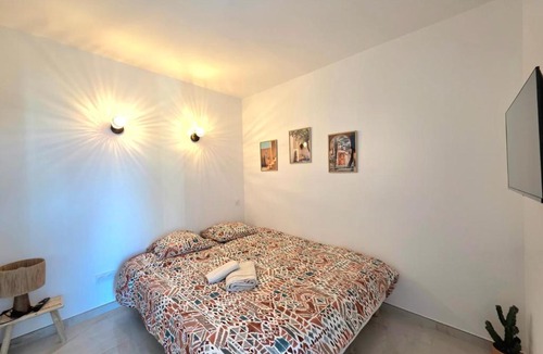 Moyen-Vernet Apartment | Grand 3 chambres - Bohème chic près du stade