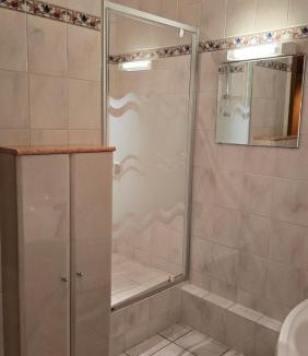 Bagneres-de-Bigorre Apartment | Grand Appart avec loggia - centre ville - thermes - aquensis - parking privé