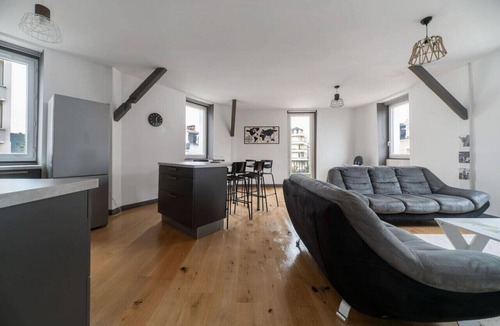 Cœur de Ville Apartment | Grand appartement design, 3 chambres, centre-ville