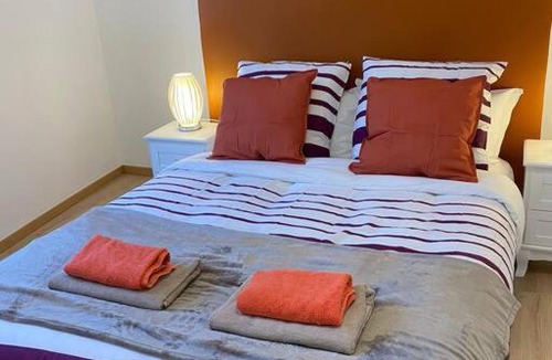 Arpajon Apartment | Grand F4 de 71m2 pour 6 personnes en plein centre ville Arpajon