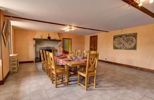 Lure House | Grand Gîte de Caractère pour 15 Pers. avec Jardin à Luré - FR-1-496-109