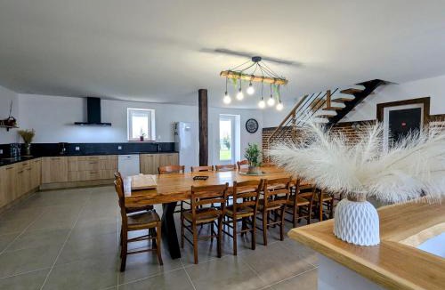 Lys-Saint-Georges House | Grand Gîte en Berry avec Jardin, Jeux et Parking - FR-1-591-714