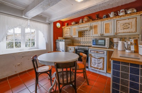 Cleguerec House | "Grand Maman" House with Shared Pool, Shared Terrace and Wi-Fi