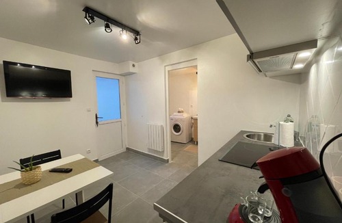 Ozoir-la-Ferriere Apartment | Grand studio tout équipé proche Paris & Disneyland