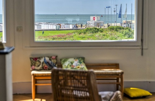 Saint-Martin-du-Littoral Apartment | Grande Demeure Avec vue Imprenable sur la mer et la Plage