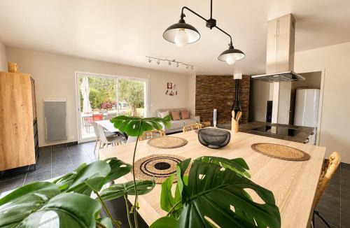 Arudy Apartment | Grande maison, 6 personnes, Terrasse & Parking