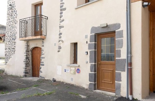 Saint-Sandoux House | Grande Maison Auvergnate sur 3 niveaux
